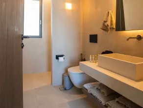 AÁSHNA Suites and Residences - Image 5
