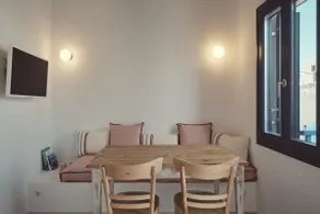 Retreat Paros - The Hook Apartment - Image 2