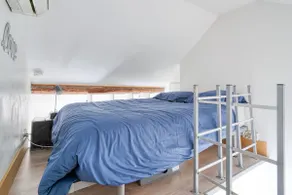 Duplex in the city center near Paris: Air conditioning & RER - Image 4