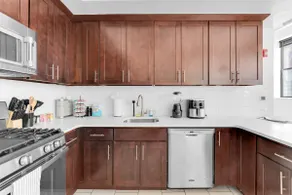 2BR 20 min to NYC! Stylish Fun Cozy & Spotless - Image 5