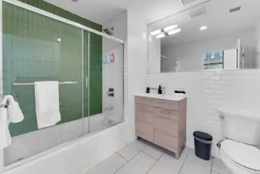 2BR 20 min to NYC! Stylish Fun Cozy & Spotless - Image 4