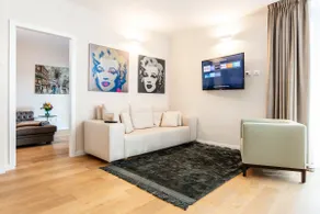 Exclusive apartment with lake view - Image 4
