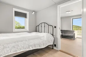 New apartment from 2025. 1 bedroom, kitchen and bathroom. Parking - Image 4