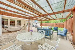 Spacious Home Heated Pool HotTub by Stockyards DFW - Image 5