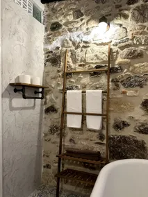 Stone House - Image 3