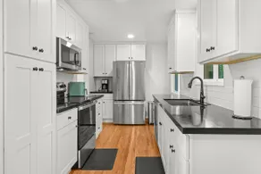 Montavilla Cottage • 2BR w/ Garage + Fenced Yard! - Image 3