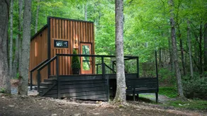 Forest Reflection Glass Suite, Hot Tub + Creekside - Image 5