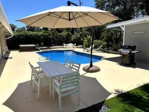 Jupiter Heated Pool/Spa Luxury 3Bed Home - Image 2