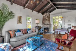 Little Villa-Near Cal-Views-Parking-Kitchen-Lndry - Image 2