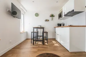 Charming Reims – 4 people. WiFi. Air conditioning. - Image 5