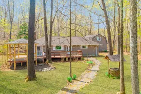 Spacious Home with Firepit Near KY Lake - Image 5