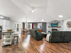 Spacious Home with Firepit Near KY Lake - Image 2