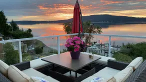 Oceanfront Sunrise | 4BR+Den 4BA Beach Access - Image 2
