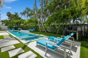 Luxury New Modern Beach Mansion in BEST Location! - Image 2
