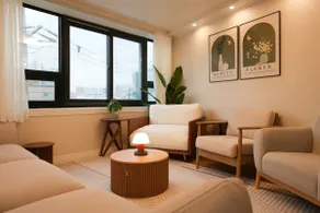 5 minutes from Banwoldang Station/3 queen beds/rooftop/natural light photo shoot/Dongseong-ro - Image 2
