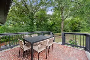 Spacious 5-Bed Elegant Home in Atlanta | Sleeps 16 - Image 2