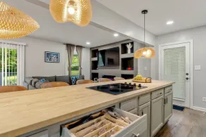 Spacious 5-Bed Elegant Home in Atlanta | Sleeps 16 - Image 5
