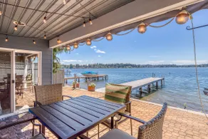 Lakefront Oasis at Lake Stevens outside of Seattle - Image 4