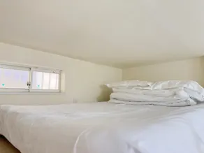 Socola: 11 minutes to Disney and 22 minutes to Tokyo Station, apartment with 1 double bed and 1 semi-double bed - Image 5