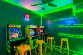 Family Getaway w/ Heated Pool, Hot Tub & Game Room - Image 4
