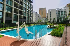 Gorgeous & Spacious 2BR Apt + Parking Pool & Gym - Image 2
