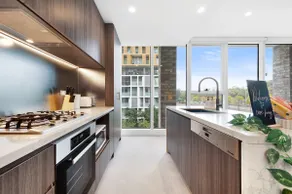 Gorgeous & Spacious 2BR Apt + Parking Pool & Gym - Image 5
