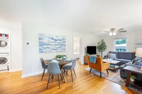 Stylish Stay Near Liberty U! - Image 3