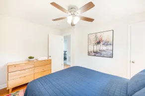 Stylish Stay Near Liberty U! - Image 5