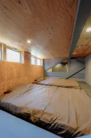 5-minute walk to the beach and surf spot!Convenience store nearby, many cafes and restaurants, open in all weather!Indoor BBQ! Inside. - Image 5