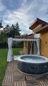Relaxation & nature: private hot tub, mountain view - Image 5