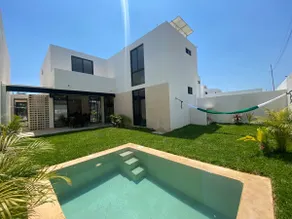 Beautiful vacation home in Merida with a pool - Image 2