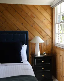 White Shell Cottage - Woodfire & Beachfront - Image 4