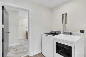 1 Bedroom-15 mins to Downtown-10 mins to Airport - Image 2