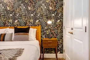 Stylish 4BR Townhome | Parking & Game Room - Image 2