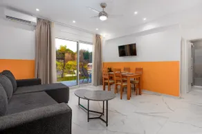 Saffron Apartment - Hellenic Apartments Avlona - Image 2