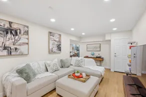 Stylish 2BR Suite with Full Kitchen - Image 2