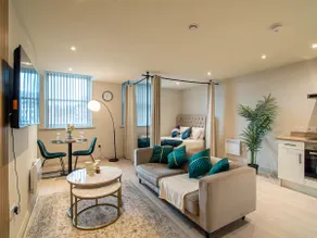 Leeds City Centre Apatment By Brigate | Sleeps 5 - Image 3