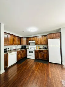 Fully Accessible 2 -Bedroom Condo in Truro - Image 5