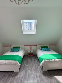 Le Color Pop – House in the City Center - Image 3
