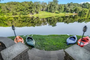 Serene & Cozy Cabin + LAKE! Near Purina & SixFlags - Image 4