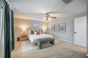 Upscale Pool Retreat- Sleeps 12 -King Beds- Renovated - Image 4