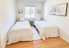 Renovated 3b1.5b San Mateo hill near SFO/Stanford - Image 5