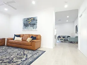 Contemporary 4 Bedroom Hunter Home - Image 3