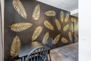 Golden Leaf Studio - Free Parking & Sauna - Image 4