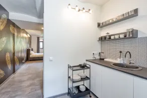 Golden Leaf Studio - Free Parking & Sauna - Image 3