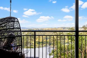 Panoramic Deck Nr Flaxton Gardens & Maple Pub - Image 2
