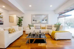 Luxury Ground Penthouse Terrace Lux Pool BBQ AC - Image 2