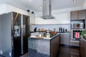 Luxury Ground Penthouse Terrace Lux Pool BBQ AC - Image 5