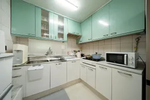 Seoul/Two Bedrooms/Family/Up to 6 people/Free Parking/Renovation - Image 3