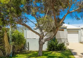 Scarborough Vacay - Cosy 3bed holiday home - Image 2